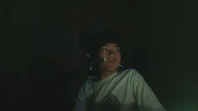 Chatroom XXX en direct de Emv2