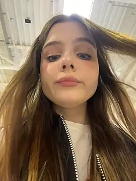 Chat +18 de Lunabelle_ ao vivo