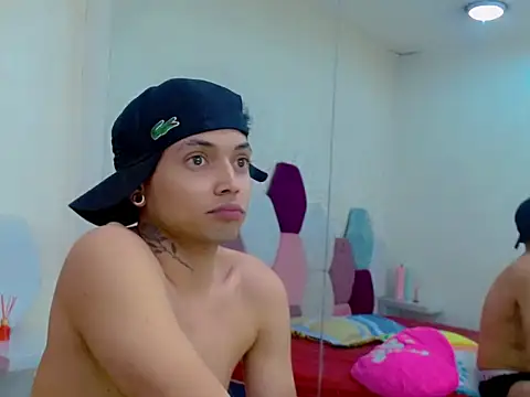boy_hot_sexyy's Live Chat Room