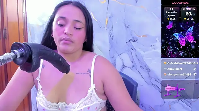 Chatroom XXX en direct de susan__bigass
