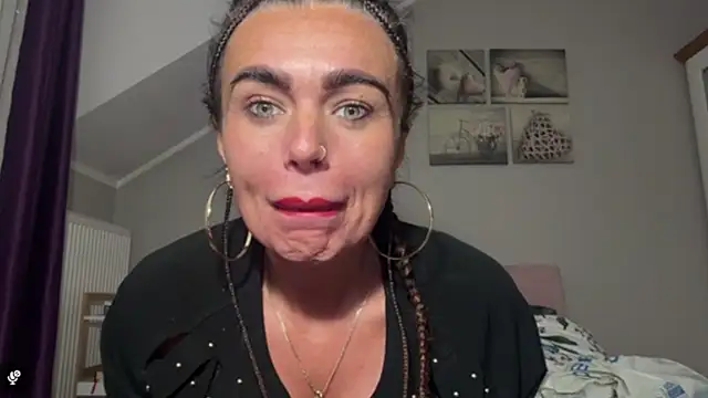 Živý XXX chat JennyFantasy
