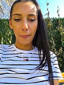 AndreeaMuller live XXX chat