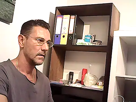 Chat +18 de mastercharisma35 ao vivo