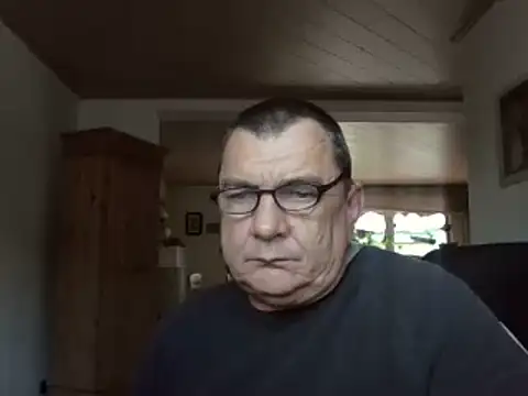 Nobbie444 Live XXX Chat
