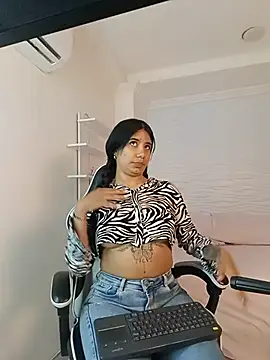 Chat +18 de AylinLove_ ao vivo