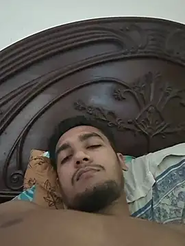 Hassan2mahi Adlı Modelin Canlı XXX Sohbeti