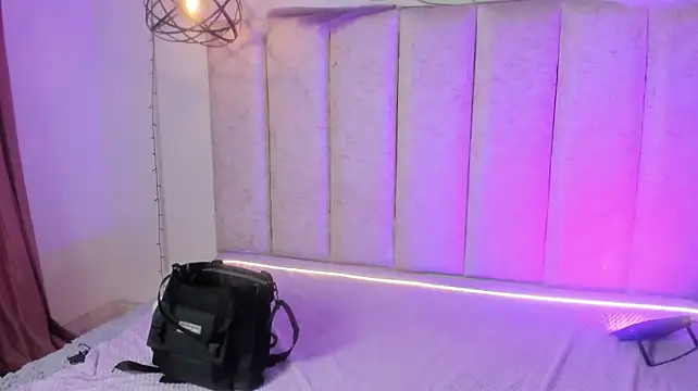sweetbloomcs Adlı Modelin Canlı XXX Sohbeti