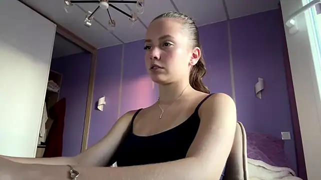 LinaMoonBlessed's Live XXX Chat