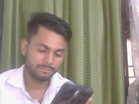 XXX chat uživo modela Stubborndesiboy