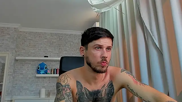 JonahShaw Live XXX-Chat