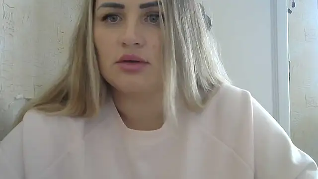 Honeydew-Waves Live XXX Chat