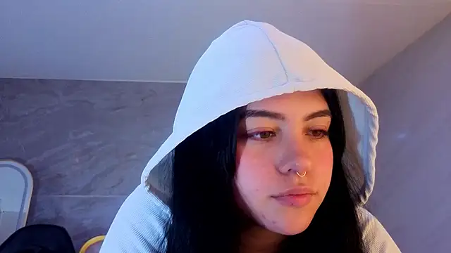 XXX chat uživo modela sarita_09_s