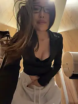Chat XXX en directo de trytomakememoam