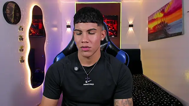 Damian_latinxxx's Webcam Show