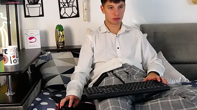 Živý XXX chat ThomasEdisonn