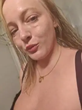 XXX chat uživo modela -HotAnna-