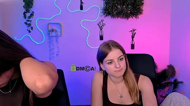 lisa_dark_'s Live XXX Chat
