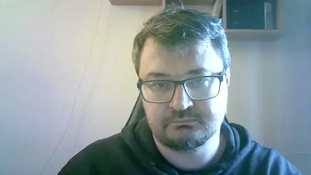 Chat XXX en directo de SirAbuser