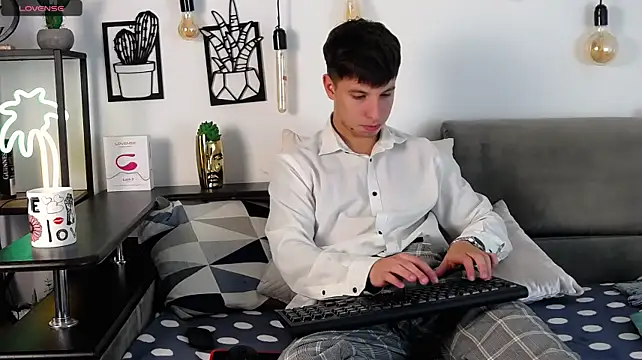 ThomasEdisonn – Live XXX-chat