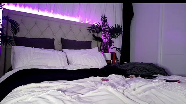 Chat XXX Live keelieuncensored