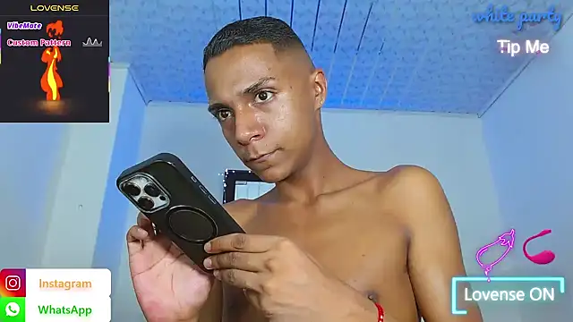 دردشة hotboyluxe الجنسية المباشرة