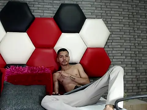 Thristan05 Live XXX Chat