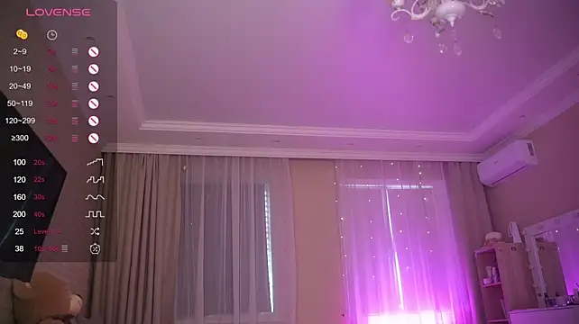XXX chat uživo modela Bananalizzy