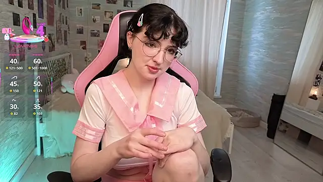 MilkyLily Chat XXX in diretta