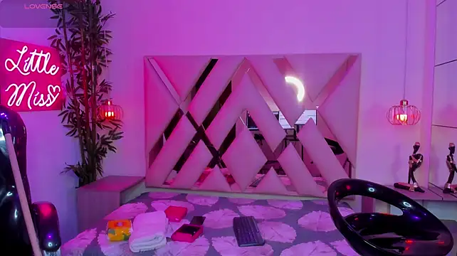 Czat XXX na żywo – Anyelo_Twink