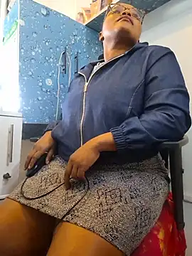 Goddess_of_Hearts' Live XXX Chat