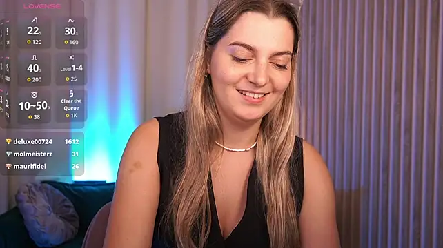 LucreciaStorm Adlı Modelin Canlı XXX Sohbeti