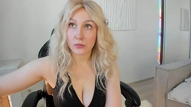 CarolMay's Live XXX Chat