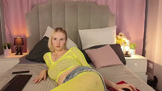 CrystalLili's Live XXX Chat