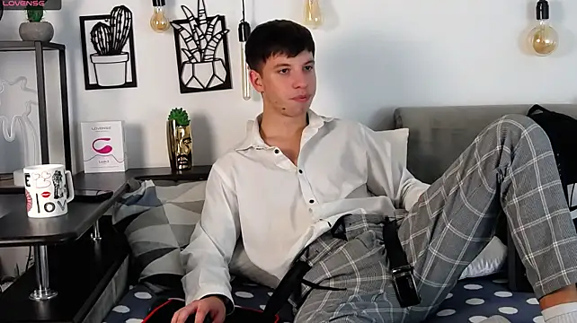 Онлайн чат XXX ThomasEdisonn