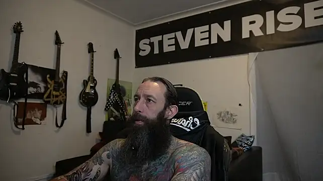 Chat XXX en directo de StevenRiseNYC