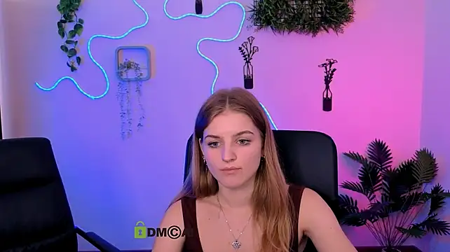 lisa_dark_: απευθείας συνομιλία ΧΧΧ
