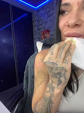 Chatroom XXX en direct de Queen_of_pain