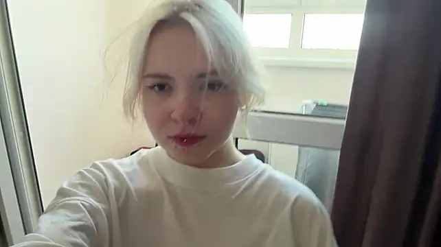 XXX chat uživo modela KatheScale