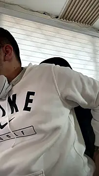 Rick_Adams Adlı Modelin Canlı XXX Sohbeti