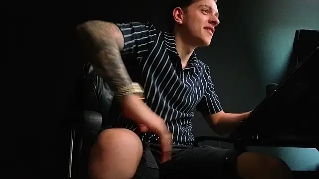 FelixStarkk Live XXX Chat