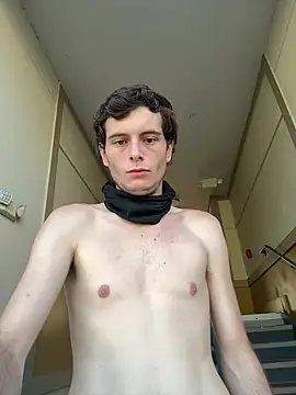 Pokazy przed kamerką – Slimsexy76
