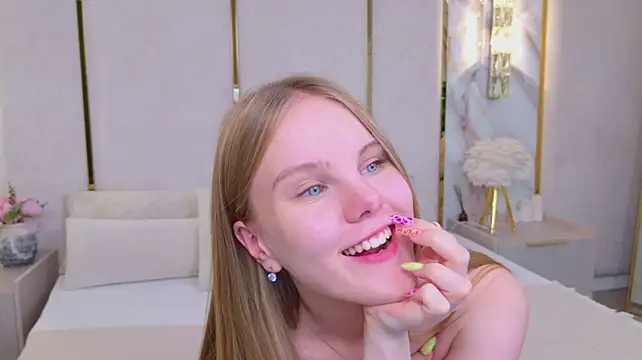 Lili_Lohan élő XXX-chatje