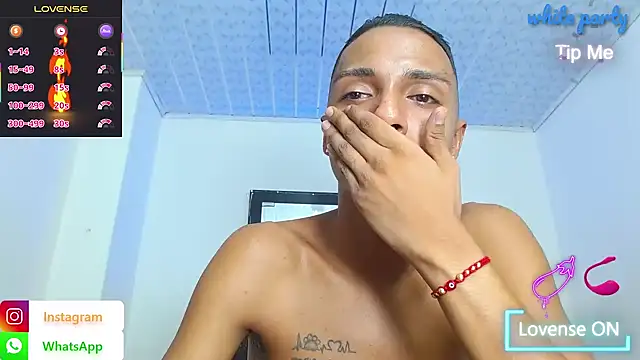 Chat XXX en directo de hotboyluxe