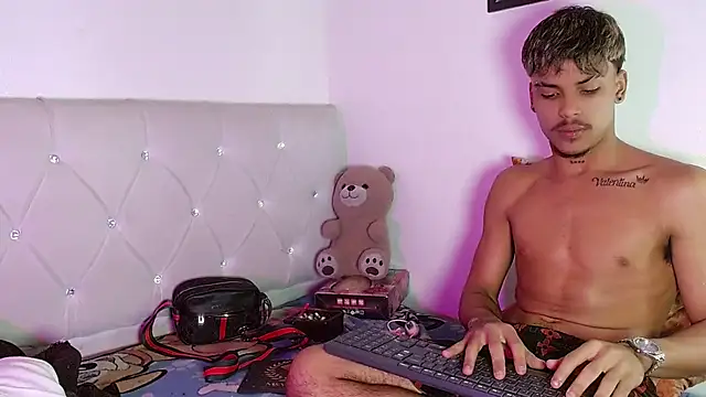 Chat +18 de Angel_foxc13 ao vivo