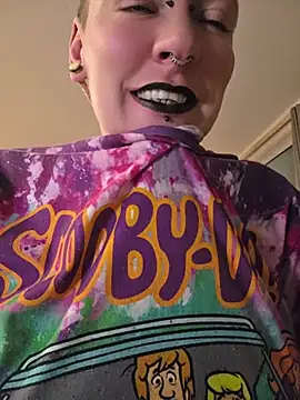 PinkTheHawk's Live XXX Chat