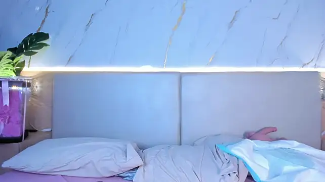 Julietaa_1's Live XXX Chat