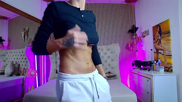 PlayfulShow Chat XXX live