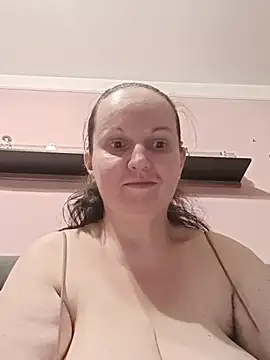 BustyLadyAlma Live XXX-Chat