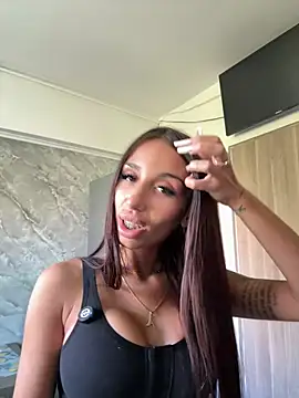 دردشة BlueEyes_BB الجنسية المباشرة