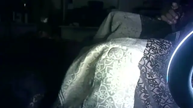 SINC3R3LY_FIR3 Obrolan Langsung XXX